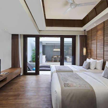 Cross Bali Breakers Hotel Jimbaran  Ngoại thất bức ảnh