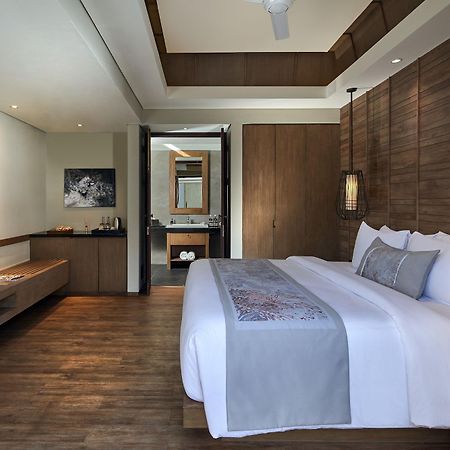 Cross Bali Breakers Hotel Jimbaran  Ngoại thất bức ảnh
