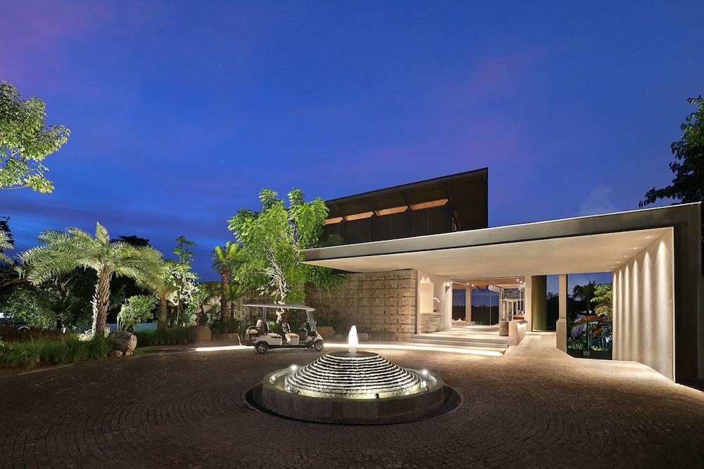 Cross Bali Breakers Hotel Jimbaran  Ngoại thất bức ảnh