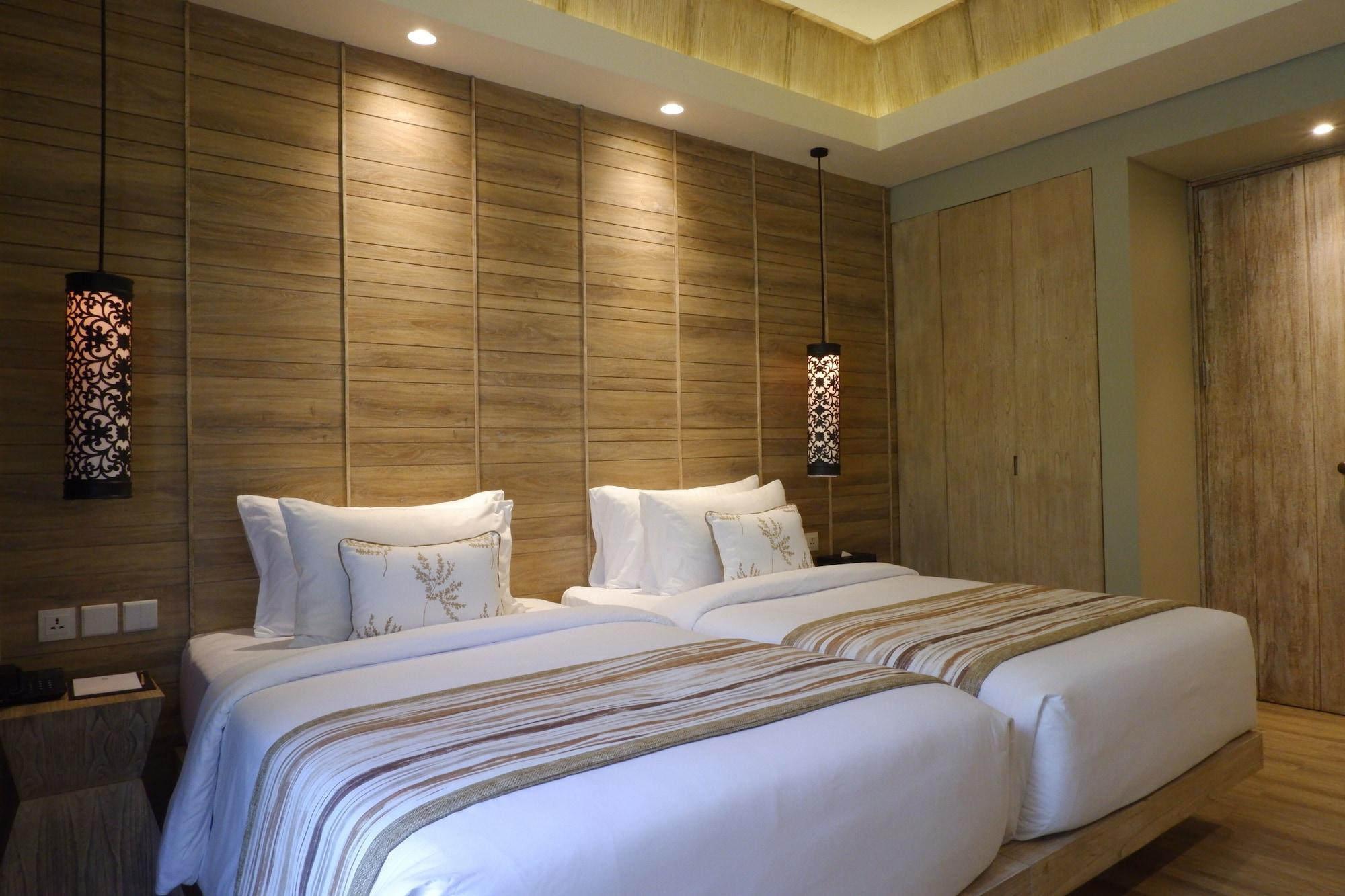 Cross Bali Breakers Hotel Jimbaran  Ngoại thất bức ảnh
