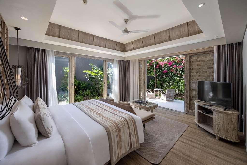 Cross Bali Breakers Hotel Jimbaran  Phòng bức ảnh